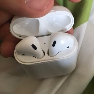Air pods
